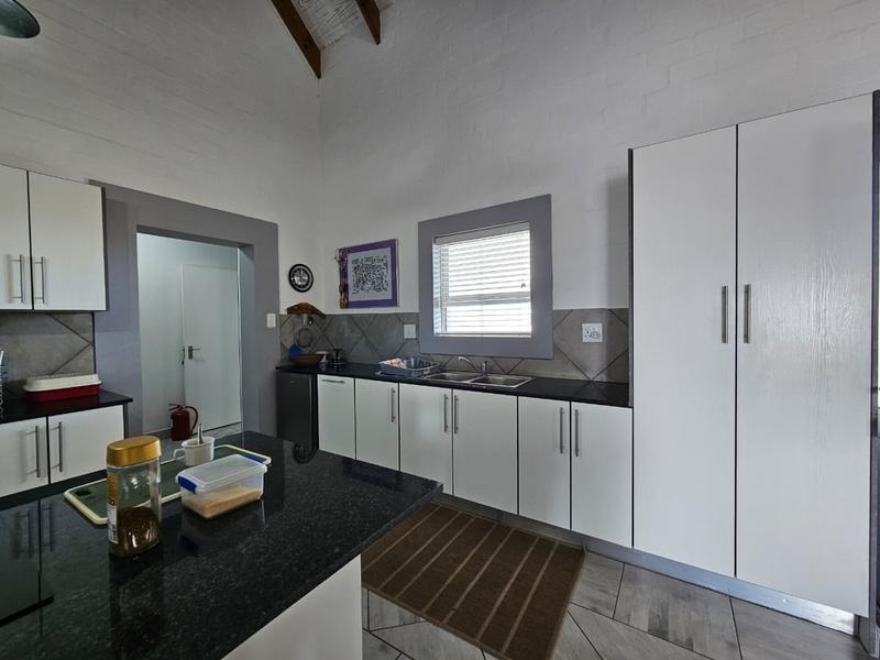 3 Bedroom Property for Sale in Lampiesbaai Western Cape